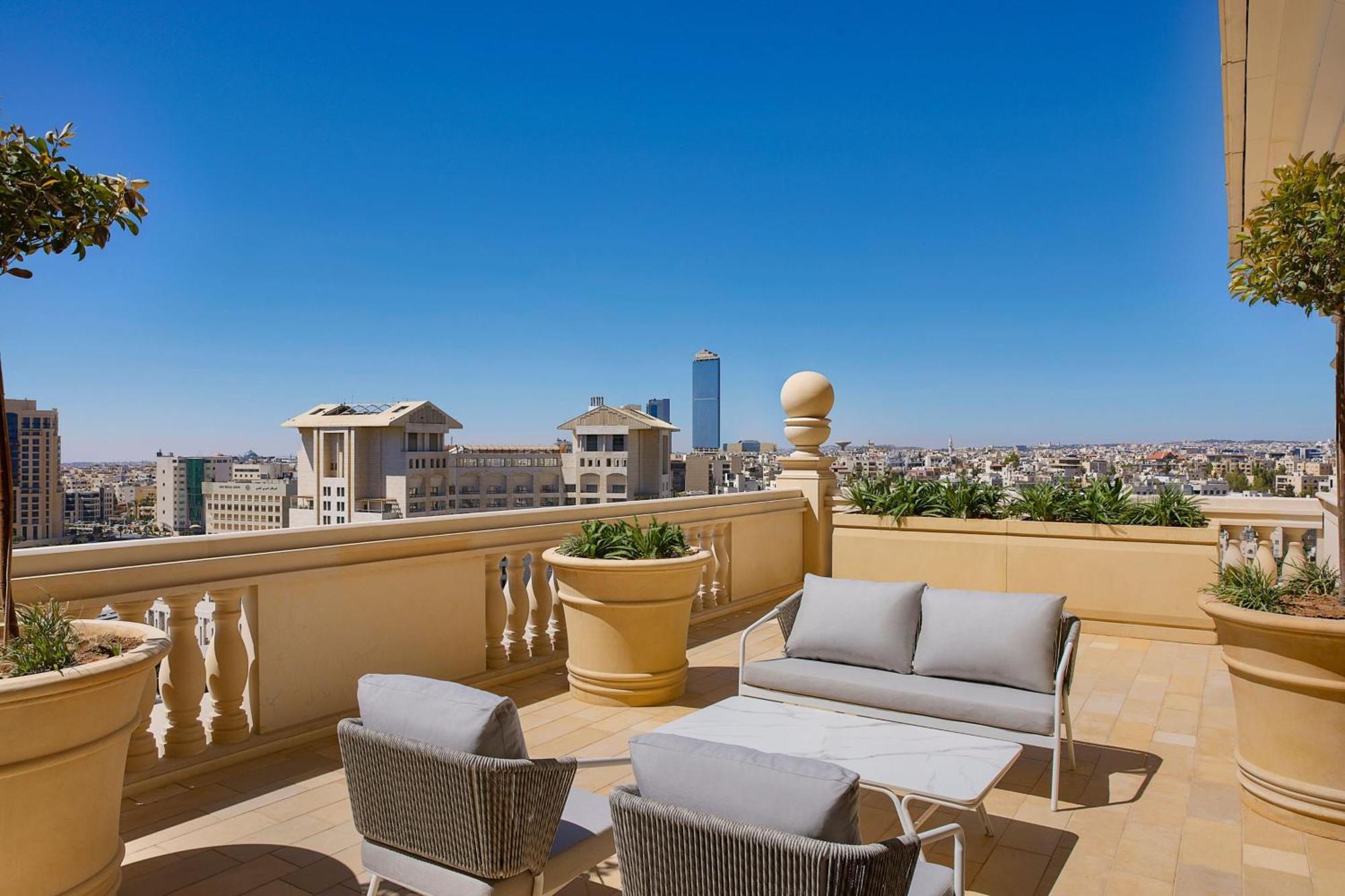 The Ritz-Carlton, Amman Hotel Ngoại thất bức ảnh The Westin Palace Madrid