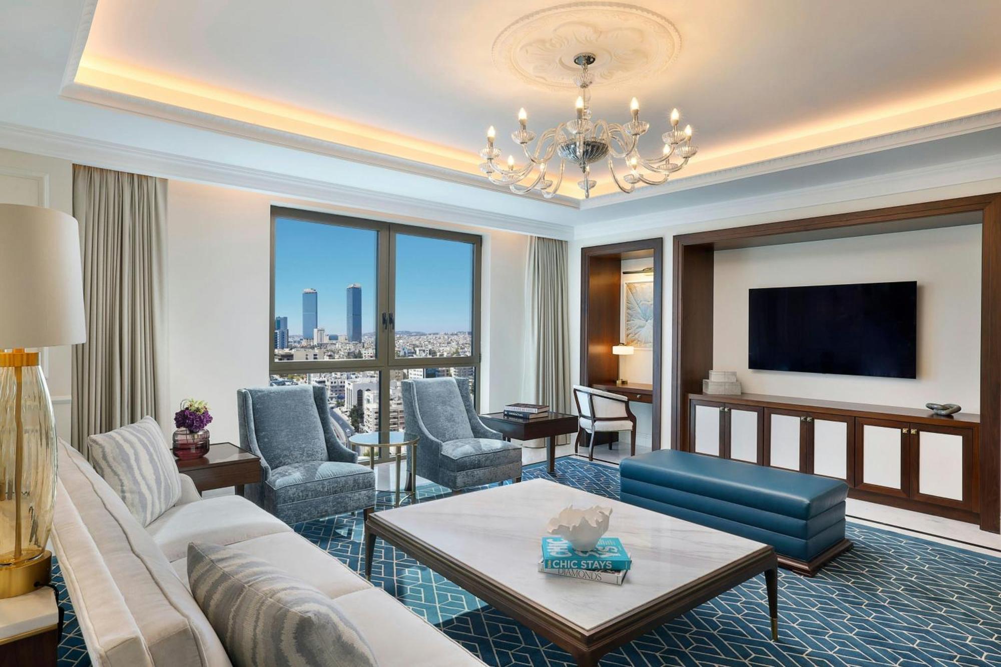 The Ritz-Carlton, Amman Hotel Ngoại thất bức ảnh A suite at the hotel
