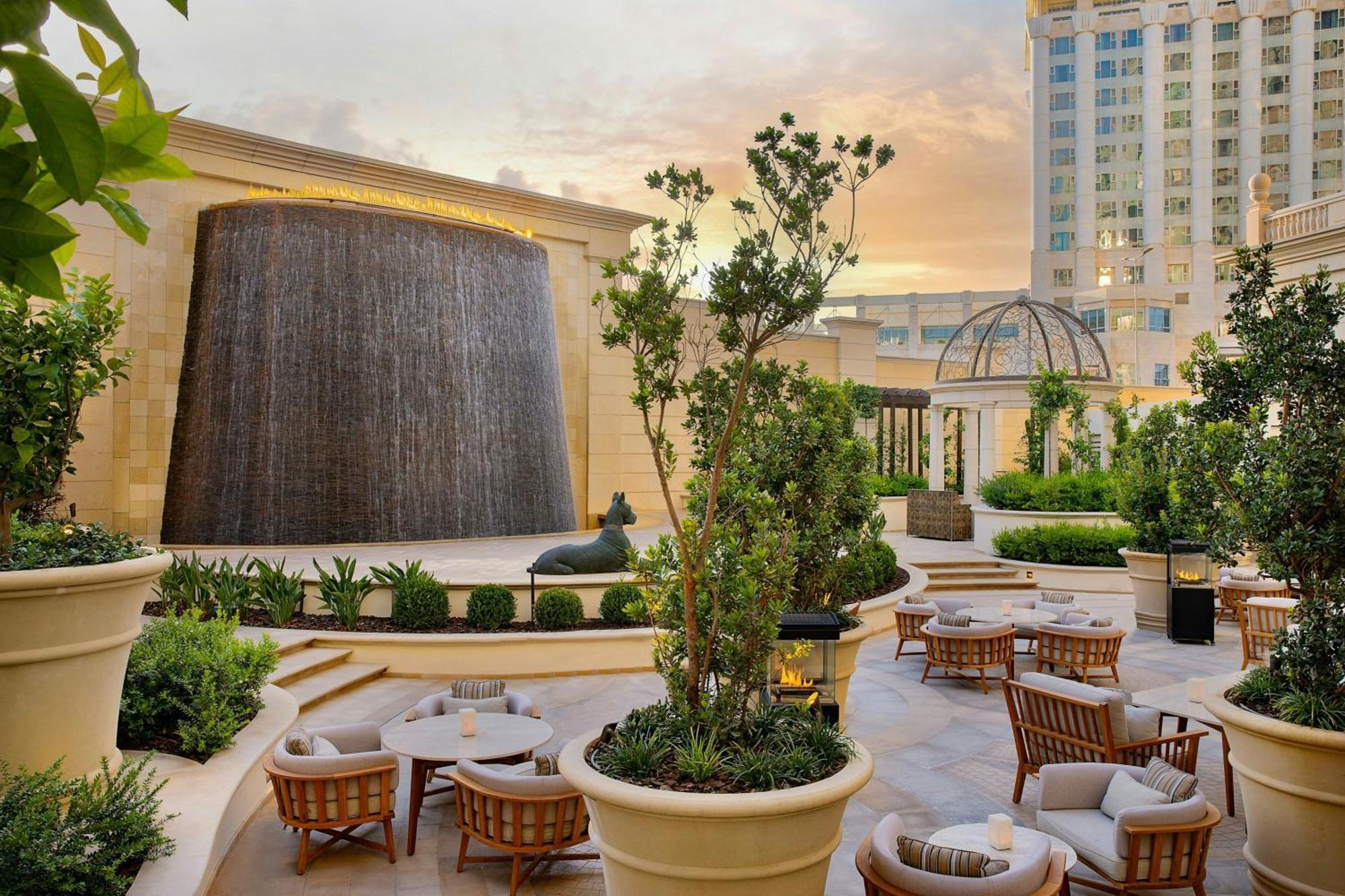 The Ritz-Carlton, Amman Hotel Ngoại thất bức ảnh The Waterfall at Wynn