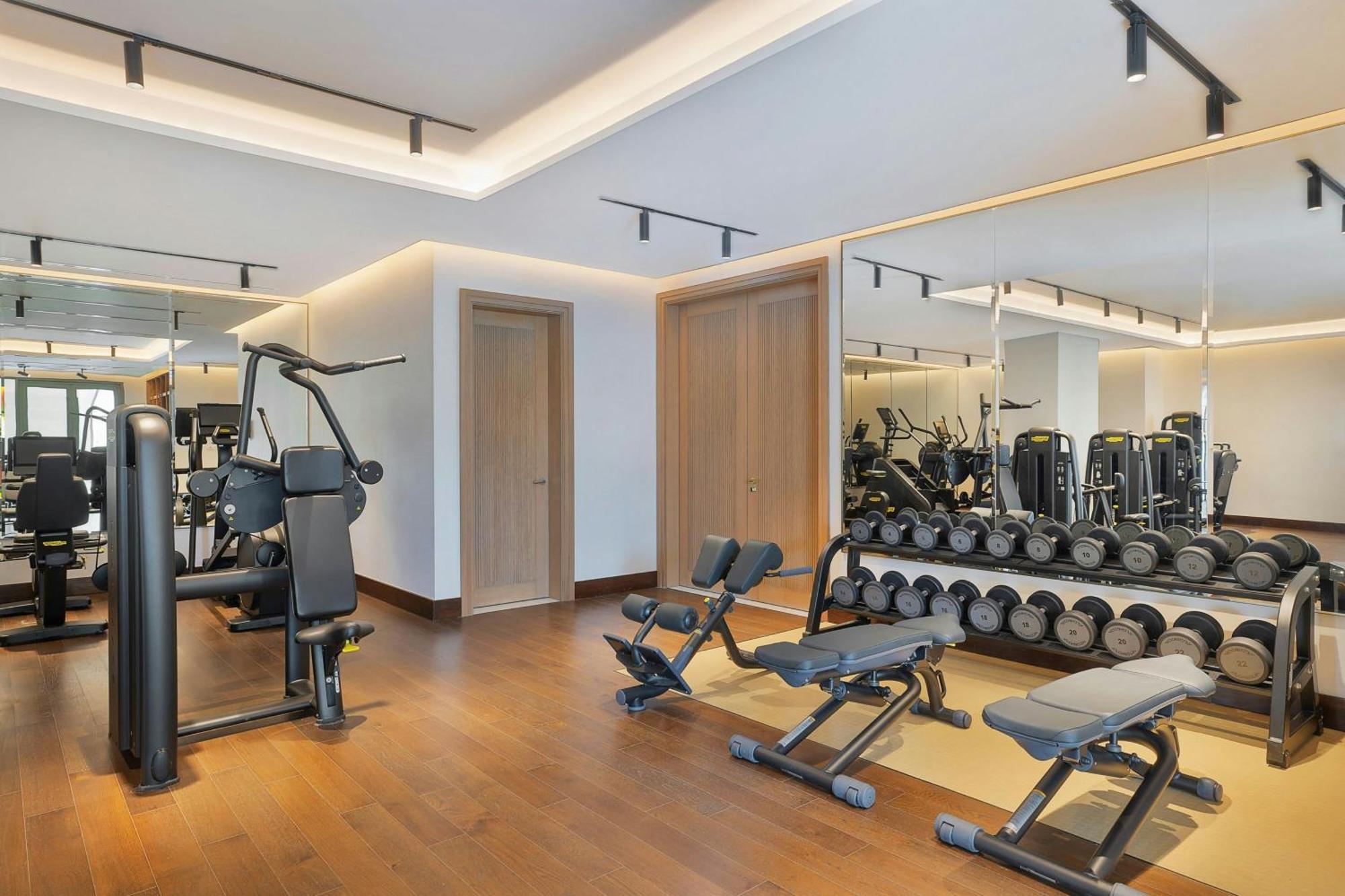 The Ritz-Carlton, Amman Hotel Ngoại thất bức ảnh The gym at the hotel