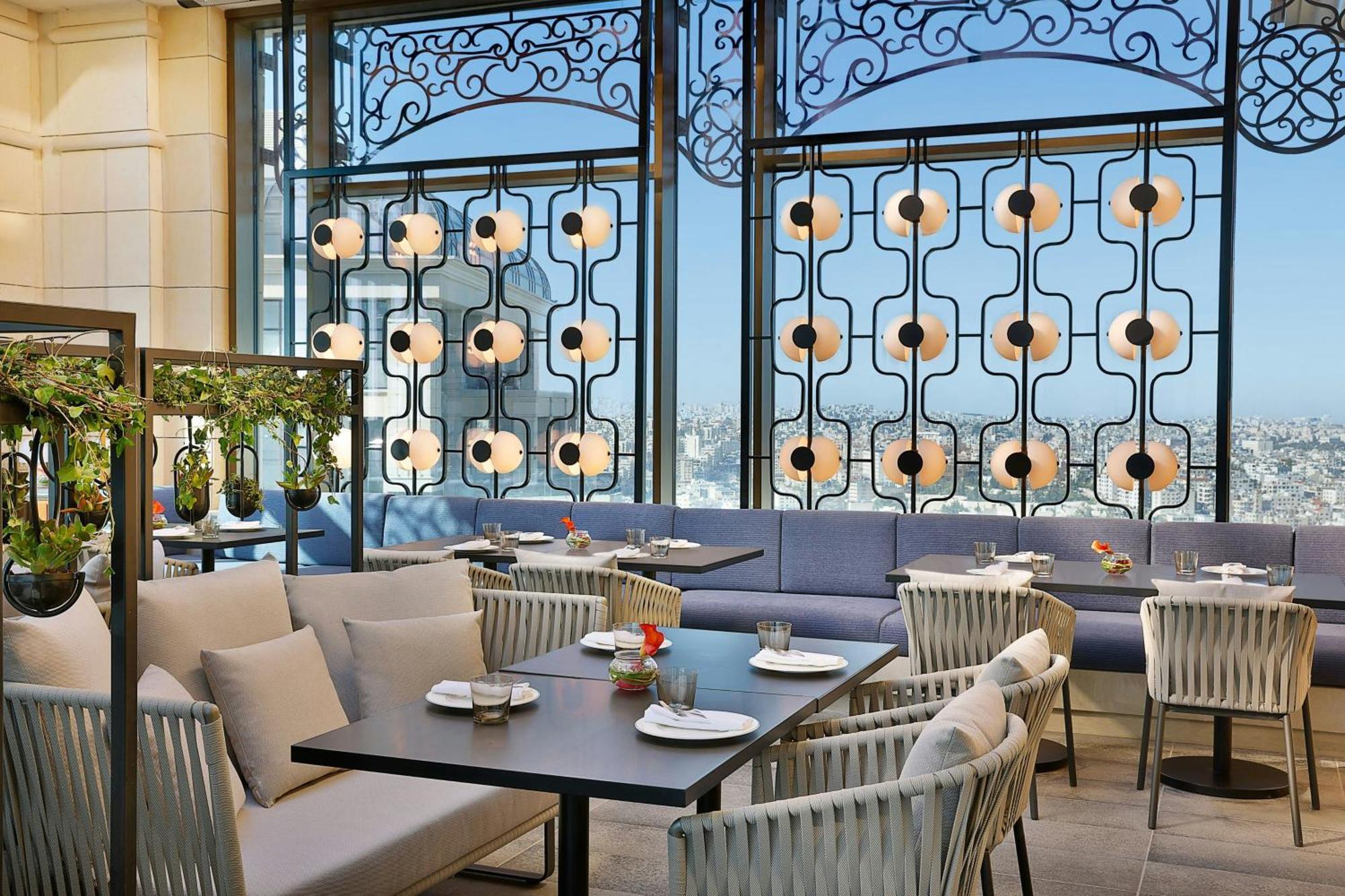 The Ritz-Carlton, Amman Hotel Ngoại thất bức ảnh The Terrace