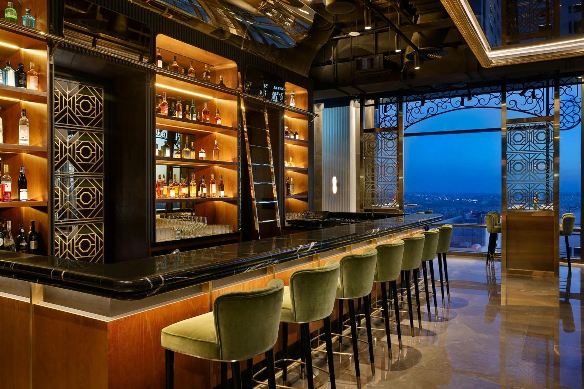 The Ritz-Carlton, Amman Hotel Ngoại thất bức ảnh The bar at the 101 lounge