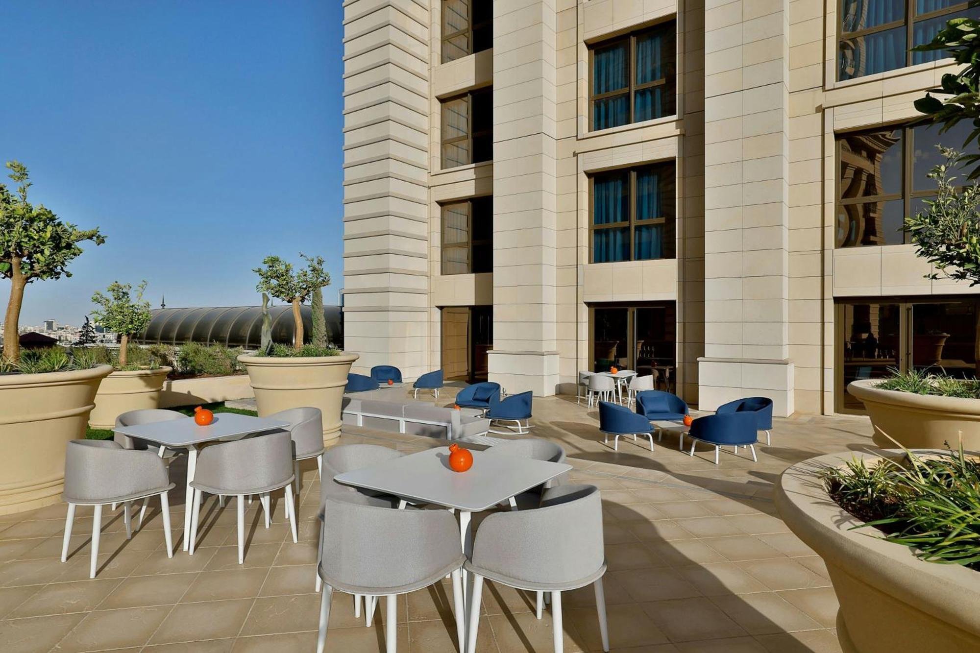 The Ritz-Carlton, Amman Hotel Ngoại thất bức ảnh The Terrace